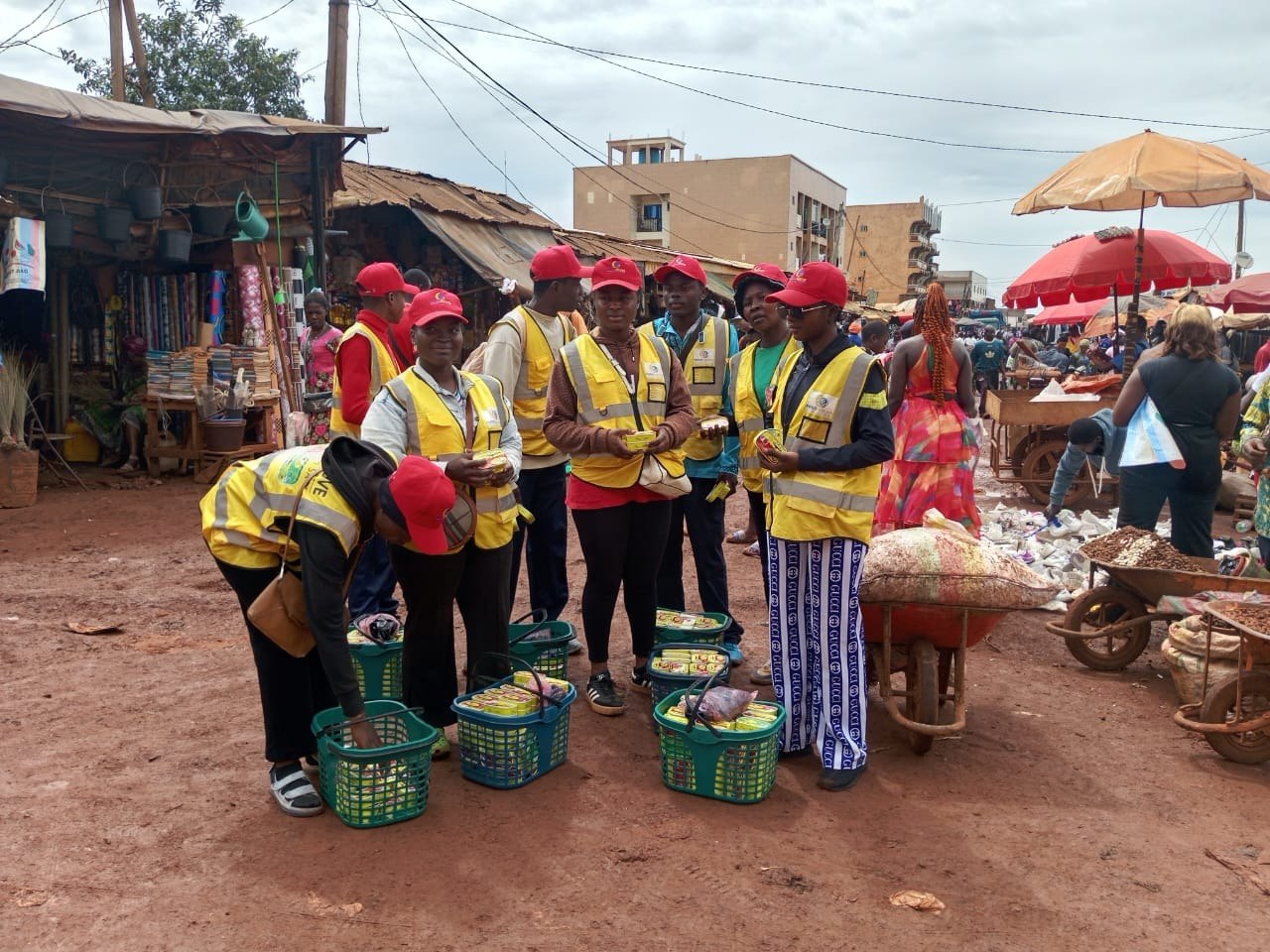 Équipe Food Gouve Ouest au marché de Bouda